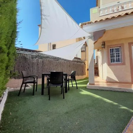 Apartamento Casa Pareada Con Jardín, Solarium Y Wifi Gratis